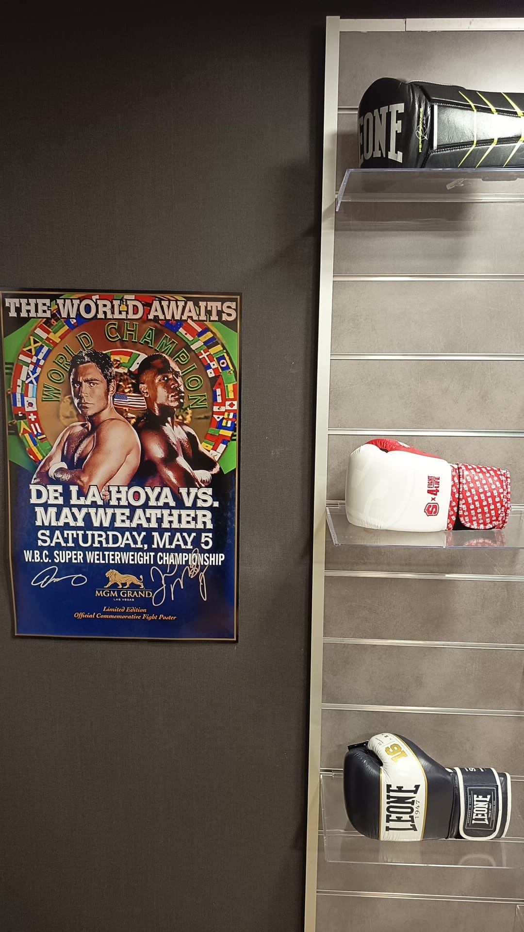 Interior de Round 12 Fight Gear